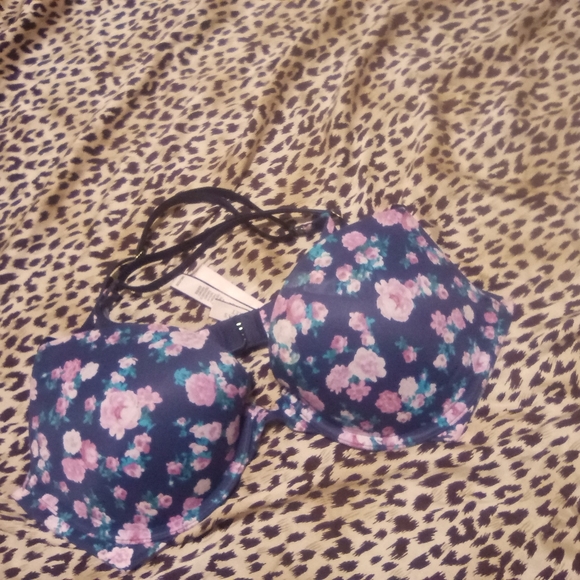 Victoria's Secret floral pushup bra - Picture 2 of 4